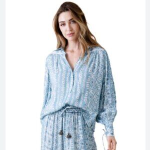 Omika Sierra Blouse in Indore Sky Size Small EUC